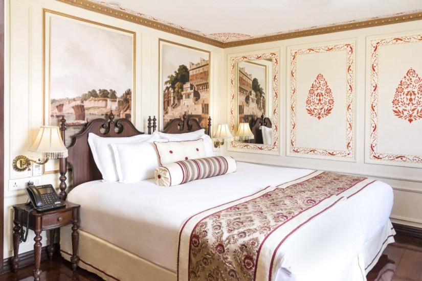 COLONIAL SUITE